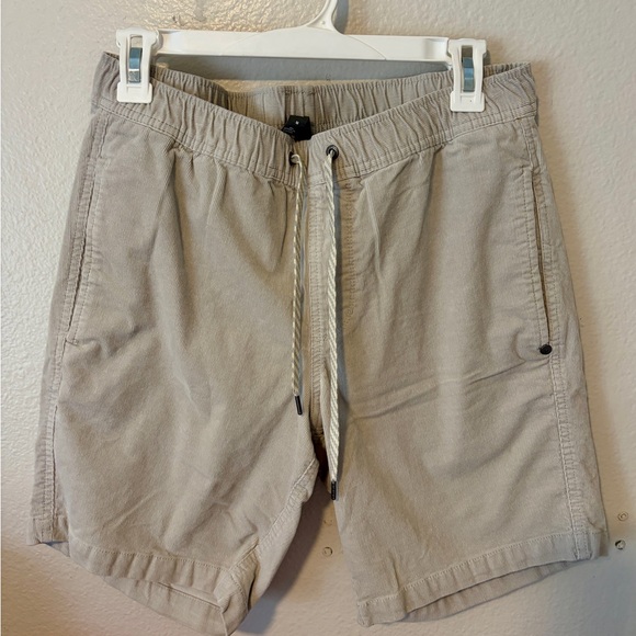Men's Vuori Optimist Cream Corduroy Shorts sz M $88 - Picture 2 of 6